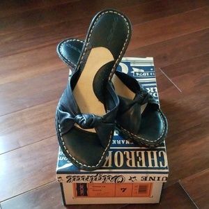 Cherokee black leather wedge slides sandals